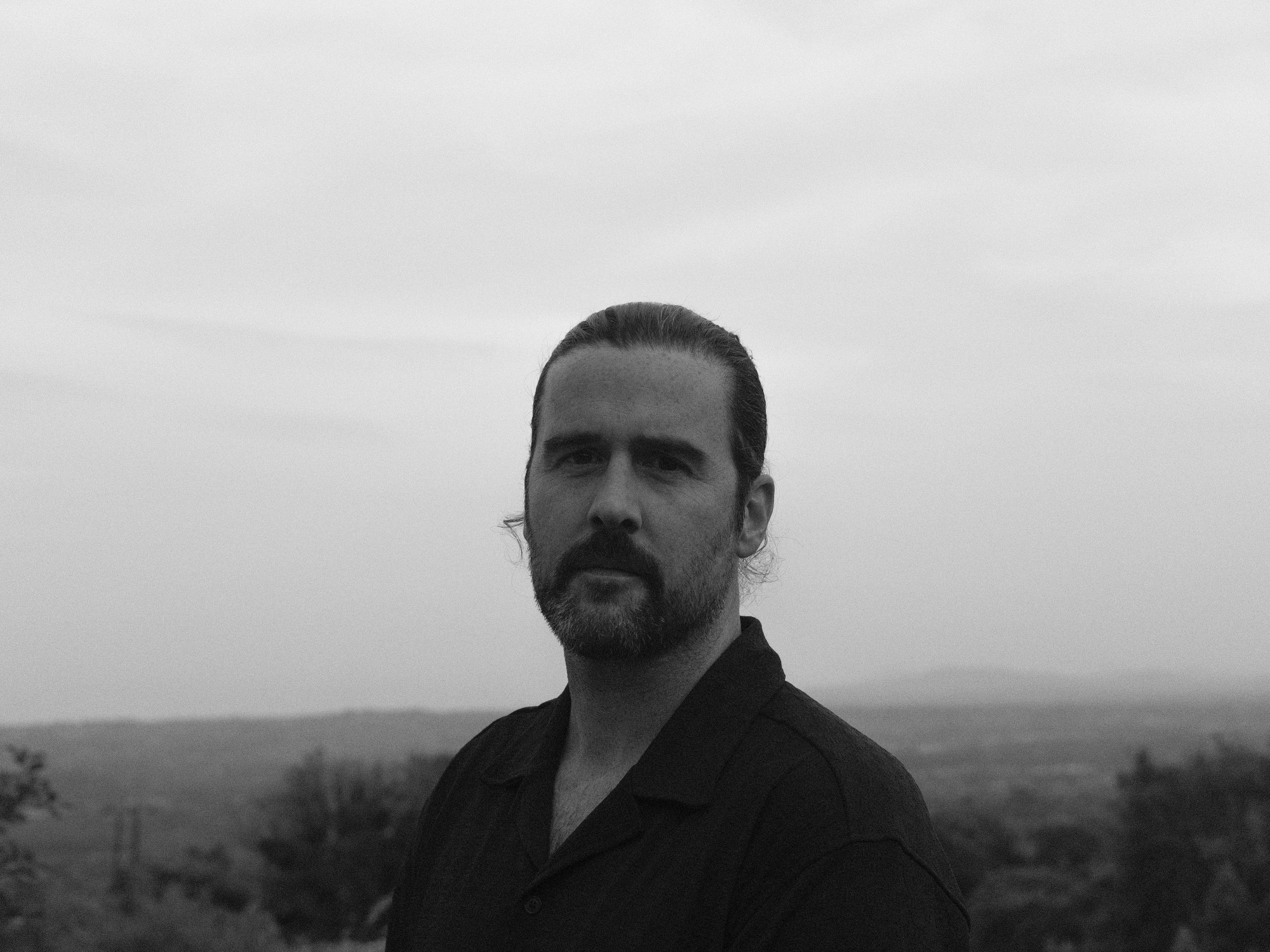 The Donegal Singer-Songwriter Seán Feeny Discusses Recently Realising His Longtime Desire to Become a Musician, His Debut Single “1969,” and How It Uses the Story of His Parents’ Wedding To Reflect on a Part of Irish History