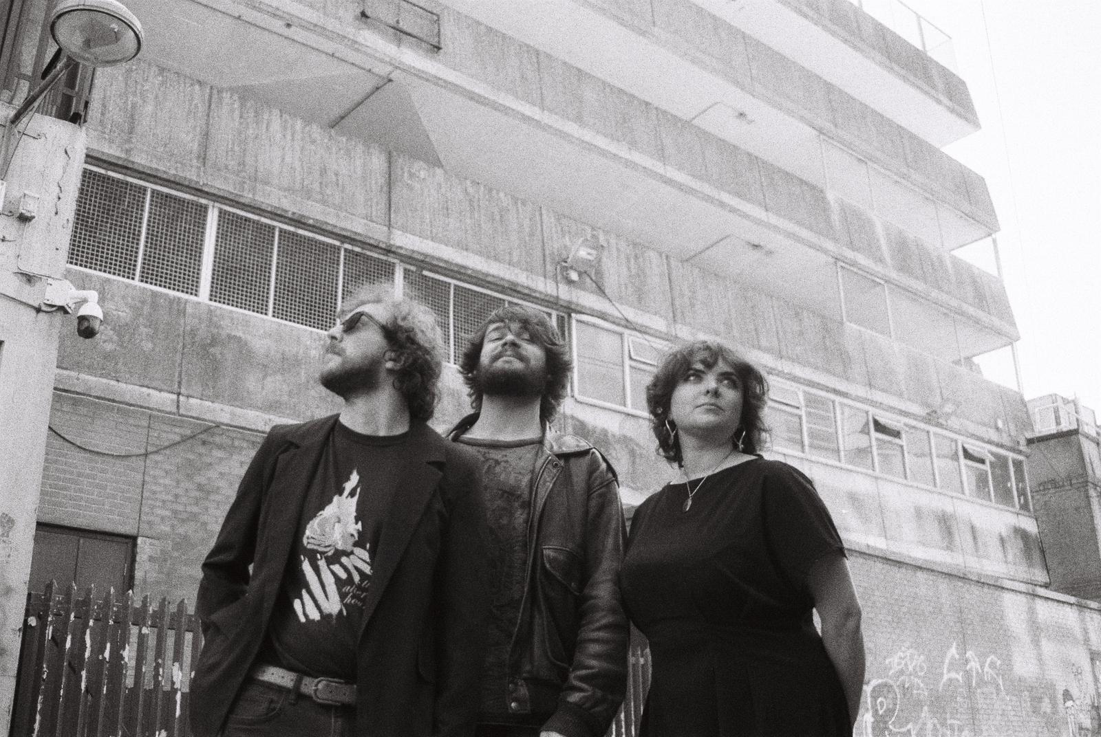 Emily Dollery and Cormac Donovan O’Neill from the Cork Noise Project Therapy Horse Discuss Forming at UCC, Their Growth, Their Debut Single “Let Me Be Clear,” Balancing This Project with Pebbledash, and More