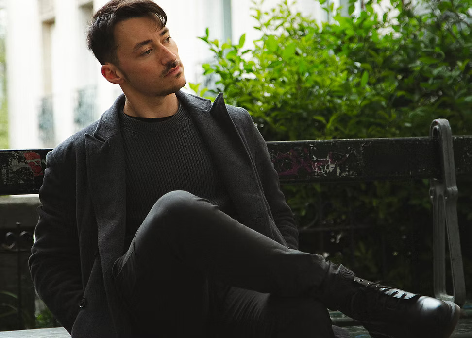 The Dublin-Based French Chill Electronica Musician Paul Larnicol of Lobepine Discusses Moving from France to Dublin, His Opinions of the Irish Music Scene, and His Latest EP “He’s Here!”