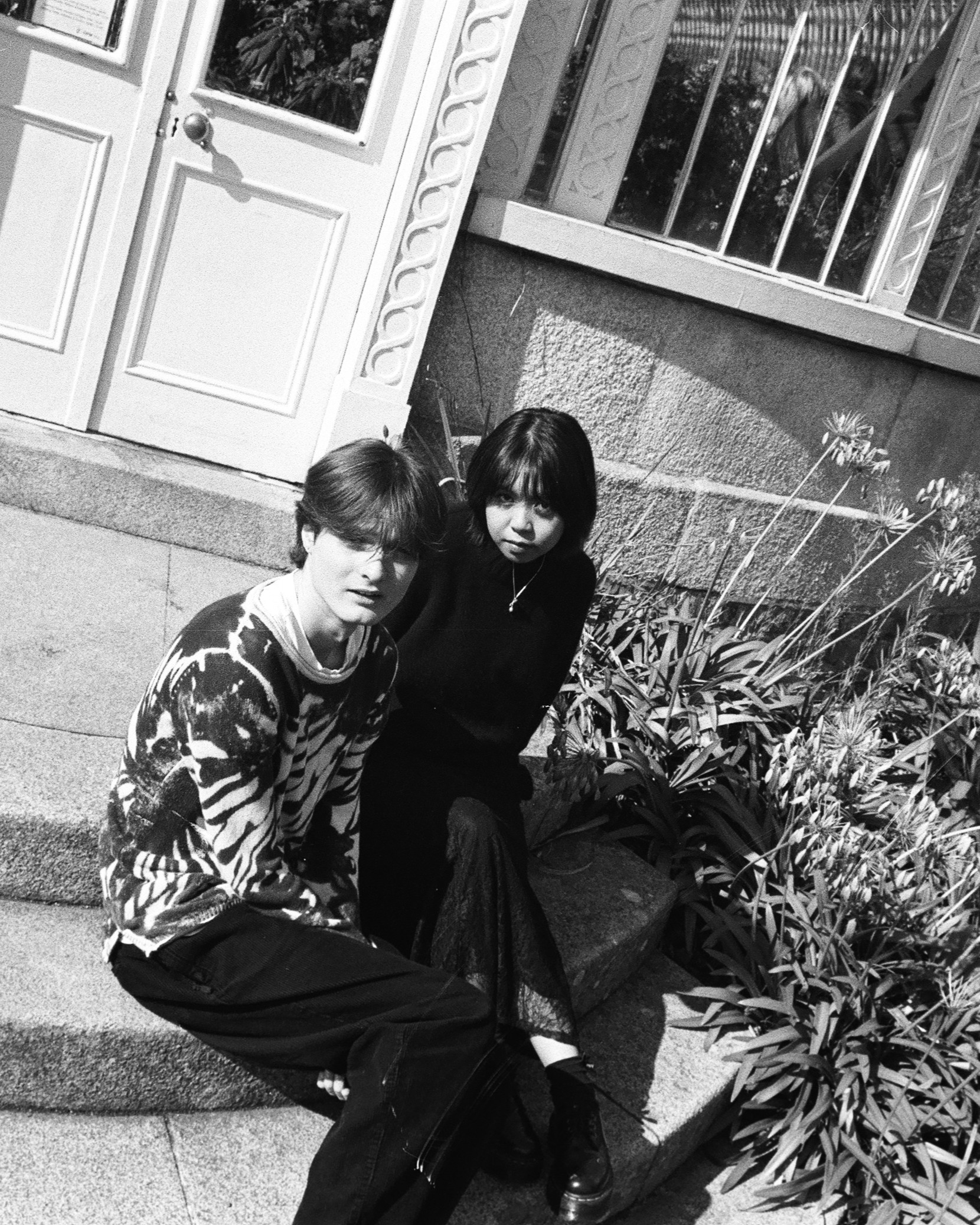 Sophia Fronda and Ignas Baranauskas of the Dublin “Nightmare-Pop” Band Skyless Discuss Forming the Band After Meeting on Bumble, Their Recent Single “Gasoline,” How Their Name is an Ode to a Late Pet, Their Plans for Their Debut EP, and the Resurgence of Shoegaze