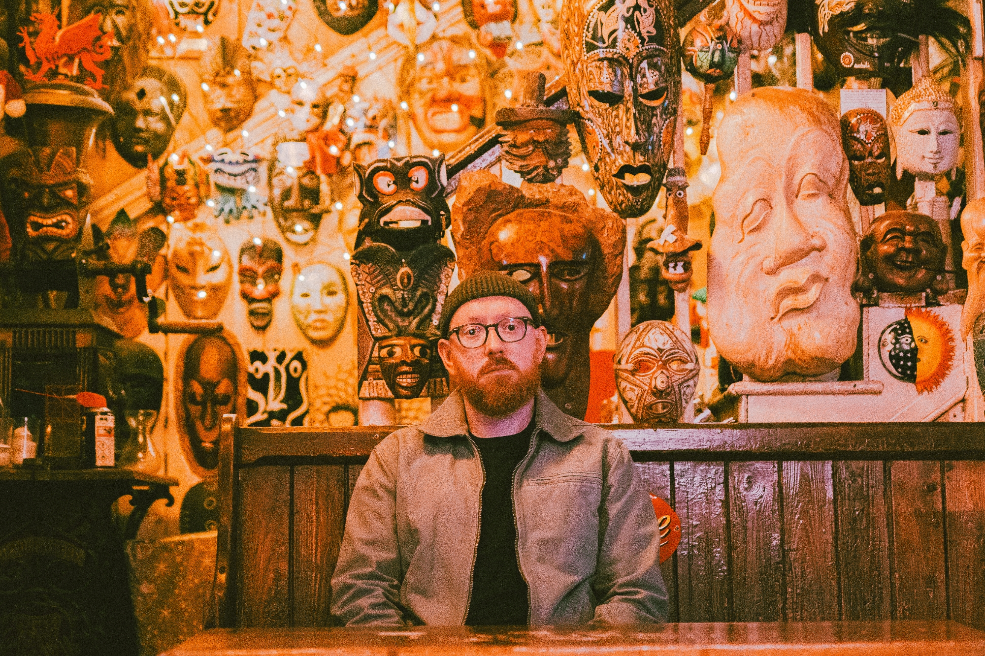 The Irish Singer-Songwriter Pat Carey Discusses His New Ambitious Project How I Became A Wave, Their Self-Titled Debut Album, the Influence from Poetry, and Their Upcoming Nationwide Tour