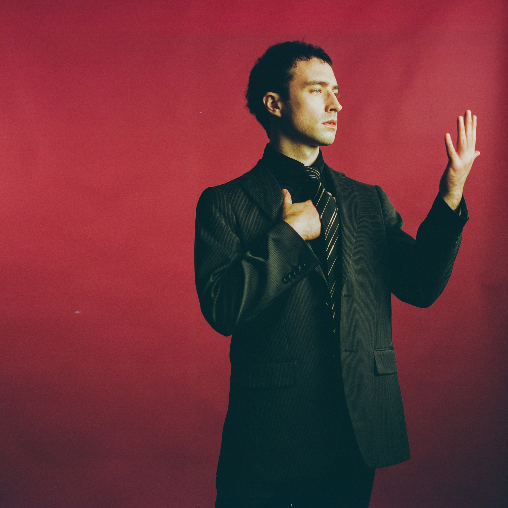 The Irish Musician Christian Cohle Discusses His New Album “Queen of Ashes,” His Move from Electro-Atmospheric Music to Traditional Instrumentation, The Effects of Meditation on His Art, The Exploration He Went on to Create This Record, His Upcoming Dublin Headliner, and Much More