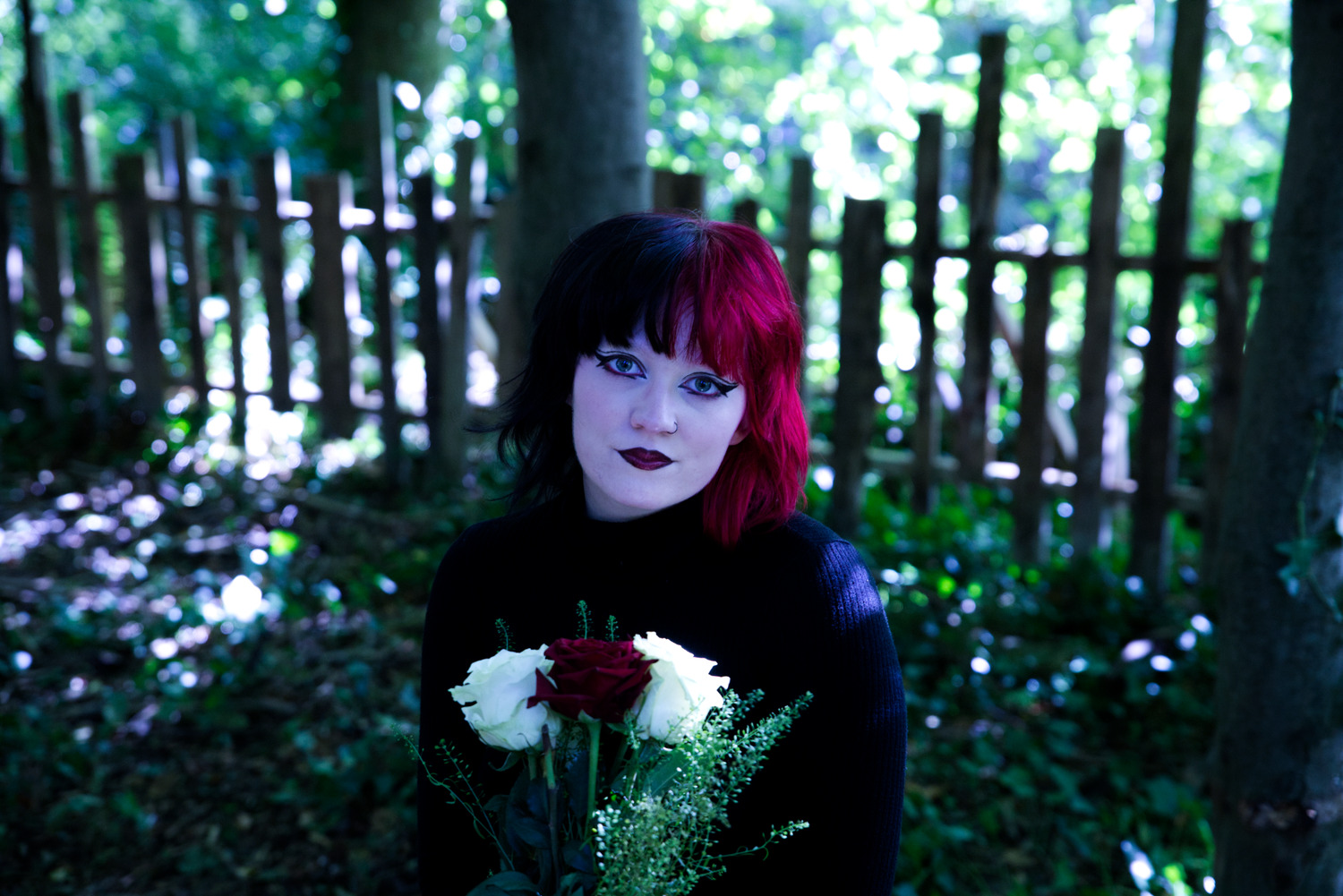 The Irish Gothic-Grunge Musician Leila Mary Discusses Her Background, Her Dark Fairytale-Inspired Latest Single “Cherry Tree,” Her Upcoming EP, and Much More